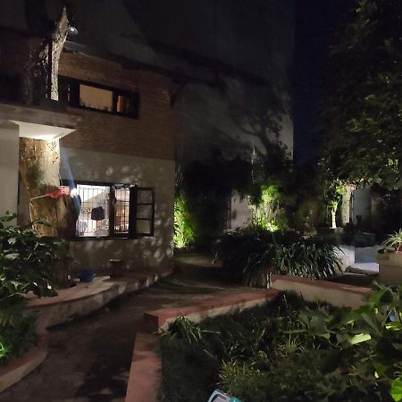 Laughing Buddha Guest House & Villa Kathmandu Buitenkant foto